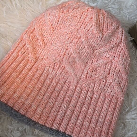 Womens Under Armour Powder Pink Around Town Fleece Lined Beanie ua hat cap warm - Picture 8 of 14